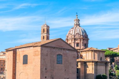 Curia Lulia 'nın manzarası. Aynı zamanda Senato Binası olarak da bilinir.