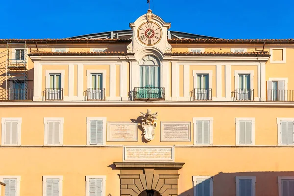 Apostoliska palatset Castel Gandolfo - tidigare påve sommaren Resid — Stockfoto