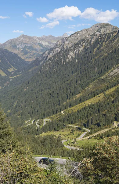 Droga przecina w Austrii (Grossglockner) — Zdjęcie stockowe