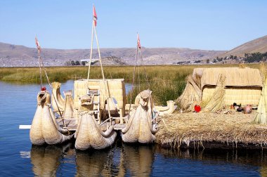 Uros yüzen ada yüksek altitiude Titikaka Gölü