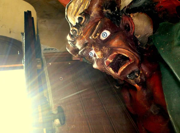 Asmodeus Rennes le Chateau 'da