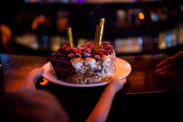 Birthday cake witn berrys — Stock Photo, Image
