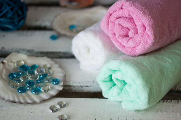  Набор цветных полотенец для душа
