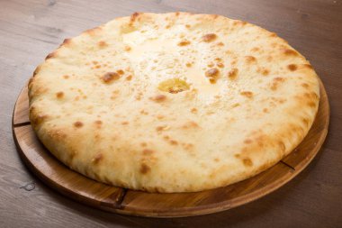 Fırında pişmiş doldurma sebze ile kapalı kek