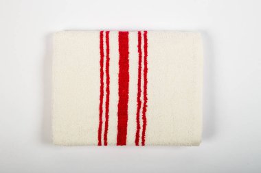 kırmızı çizgili beyaz kurulama bezi