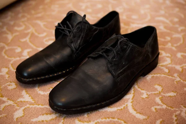 black classic men's shoes
