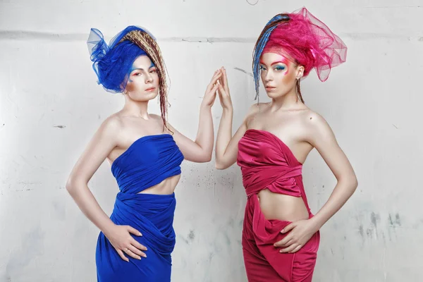 Full Length Portrait Two Girlfriends Girls Dreadlocks Grotesque Dresses Blue — Stock Photo, Image
