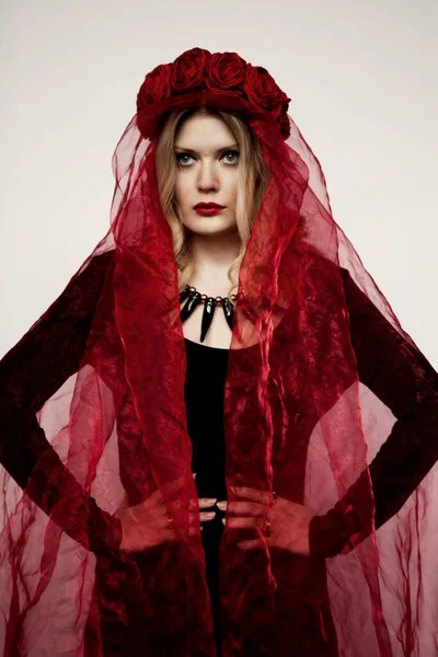 Blonde Black Dress Red Veil Gothic Bride — Stock Photo, Image