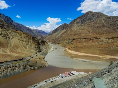 Zanskar ve Indus nehir izdiham
