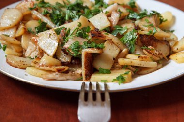 Kahvaltı kızarmış patates V