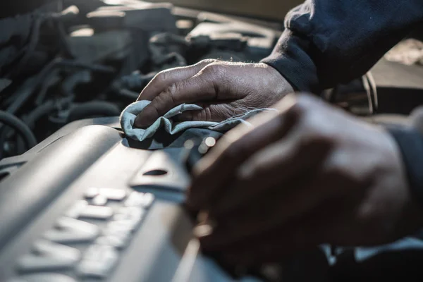 Cura Motore Auto Salviette Meccaniche Motore Auto Preparazione Cambio Olio — Foto Stock