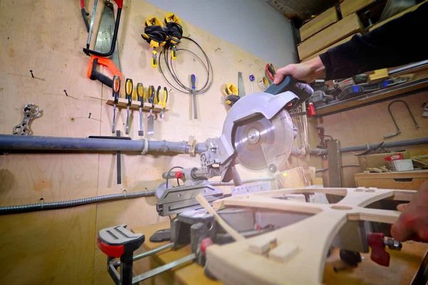 Sägewerk Arbeiten Mit Holz Hintergrund Der Tischlerei — Stockfoto