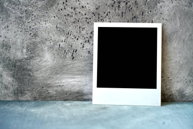 Fotoğraf şablonu. Boş boş bir fotoğraf. Resim şablonu yerleştirmeye hazır. Boşluğu kopyala. 