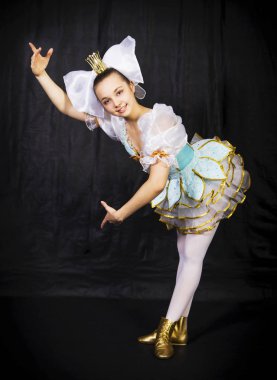 Jimnastikçi d poz oyuncağı