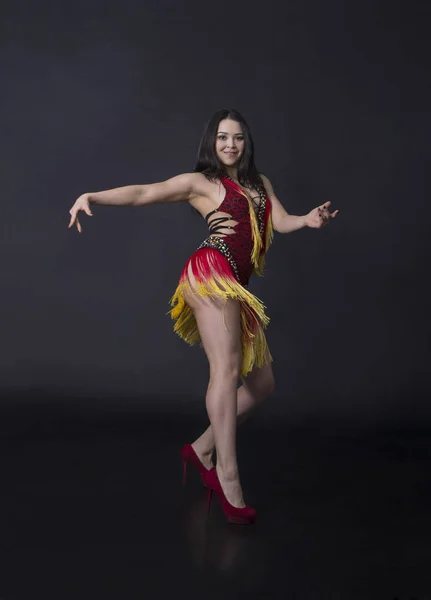 Bailarina danza étnica . — Foto de Stock