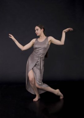 Modern koreografi dans kızı.