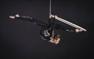 Hava acrobat içinde belgili tanımlık çalmak.