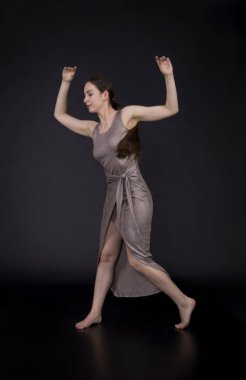 Modern koreografi dans kızı.