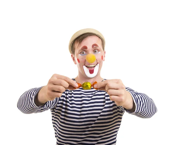 Een gelukkig clown met een grappige uitdrukking. — Stockfoto