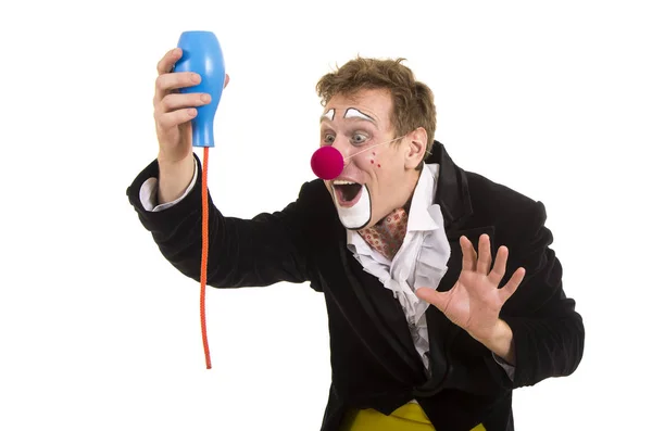 Een gelukkig clown met een grappige uitdrukking. — Stockfoto