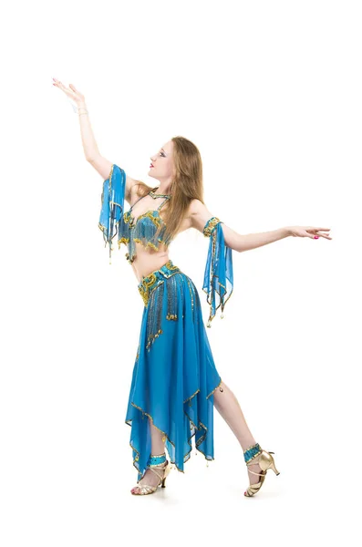 Atrakcyjna dziewczyna taniec belly dancer. — Zdjęcie stockowe