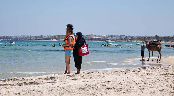 Η ακτογραμμή της Μεσογείου, οι ντόπιοι Τυνησία — Φωτογραφία Αρχείου