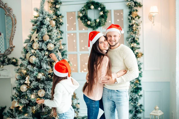 Kutlama Noel birlikte Noel ağacı arka plan Çift