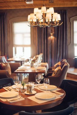 Bir Restoran, vintage tarzı, ahşap klasik mobilya iç