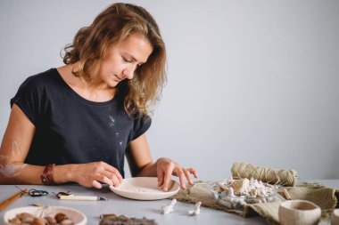 Dekorasyon, kil kase yazar çanak çömlek yapımı