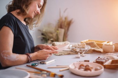 Dekorasyon, kil kase yazar çanak çömlek yapımı