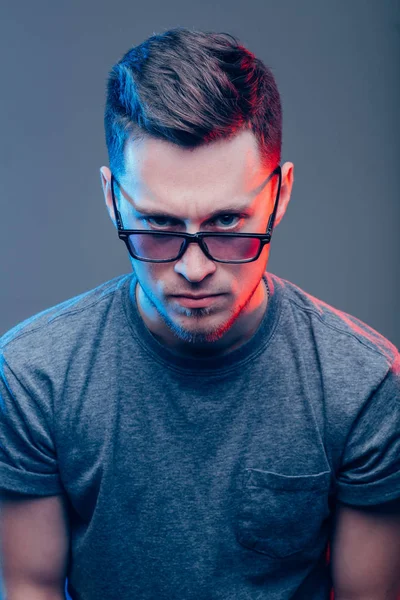 Handsome guy in glasses and white shirt — Stock Photo, Image