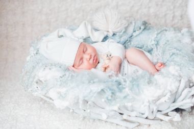 Benim en iyi arkadaşım. Bebek ayı ile uyku