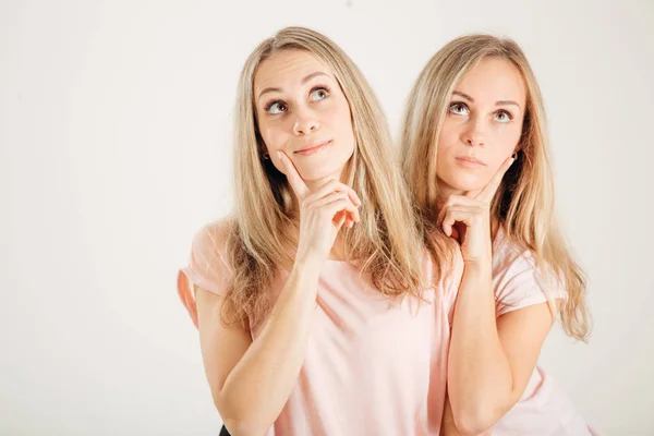Young Woman Thinking Idea. Sisters Best Friends Twins. Funny Cool Model — Stock Photo, Image