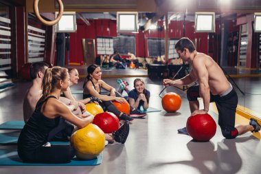 Koç motivasyon konuşması onun oyunculara diyor.