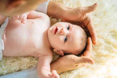 yatarken şirin yeni doğan bebek çocuk