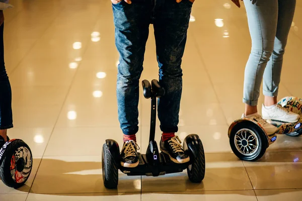 Dupla roda auto balanceamento skate elétrico inteligente — Fotografia de Stock