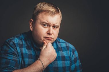 Şüpheci, kararsız, kararsız, kuşkulu konsept