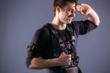 sporcu ems ile eğitimden sonra ter bezleri