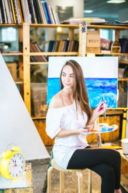 Sanat Terapisi dersleri atölye.