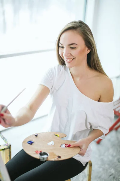 Hobby, ocio, bellas artes y pintura al óleo. Escuela de Bellas Artes —  Fotos de Stock