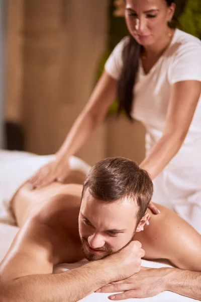 Hand oil massage in spa salon — Stock Photo, Image