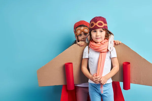 Team of two pilot kids — Stock Photo, Image