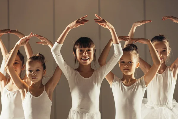 Little girls ballet dancers, beginners — Stock Photo, Image