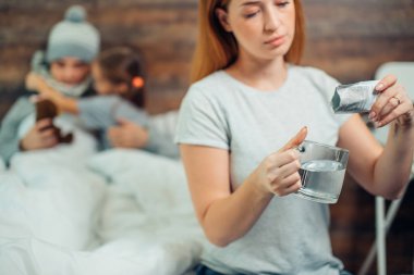 Vitamin, ilaç konsepti. Hasta aile