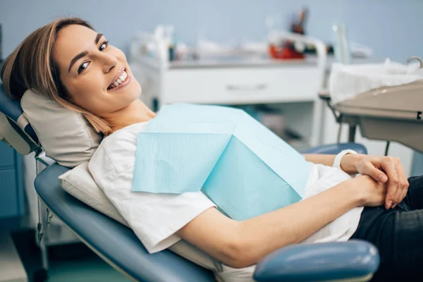 Pleased patient after teeth treatment — Stock Photo, Image