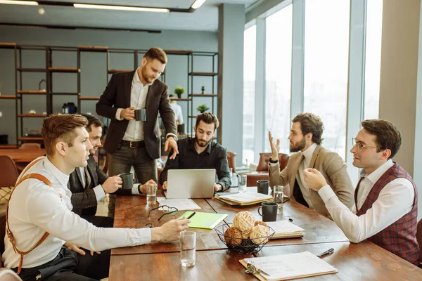 Business people at work place — Stock Photo, Image