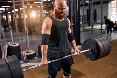 Jimnastik salonunda egzersiz