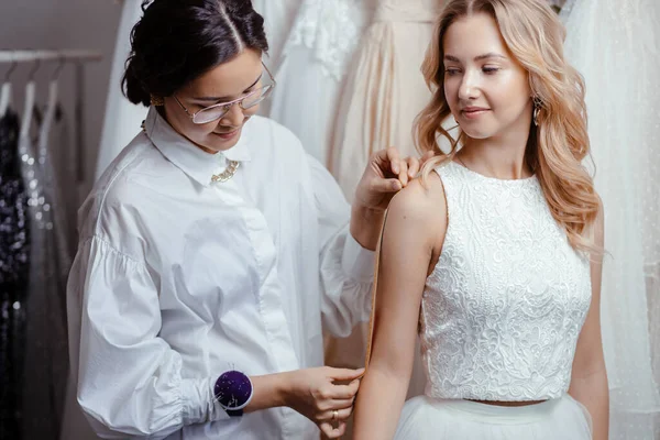 Romantic bride in designers wedding salon — 스톡 사진