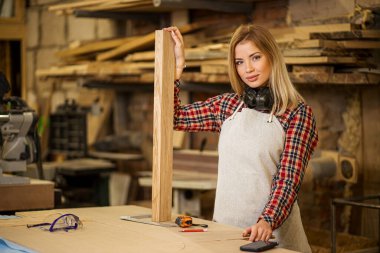 Profesyonel el sanatları ustasının portresi