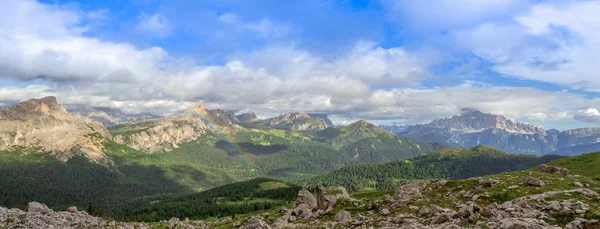 Regenbogen aus Settsass — Stockfoto